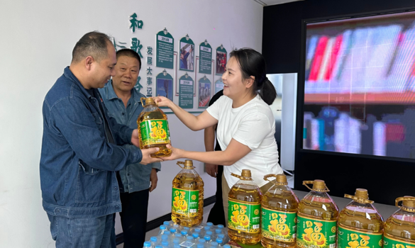 塔城地區(qū)供銷系統(tǒng)解鎖為農(nóng)服務(wù)新密碼